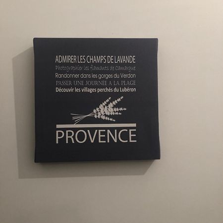 Villa La Lurette, Appartement Et Studio Saint-Étienne-les-Orgues Exteriér fotografie