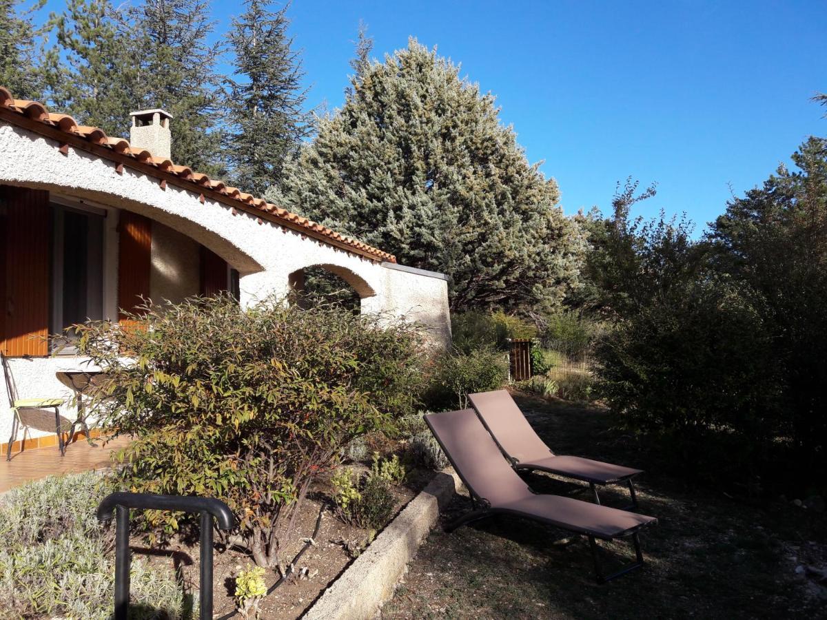 Villa La Lurette, Appartement Et Studio Saint-Étienne-les-Orgues Exteriér fotografie
